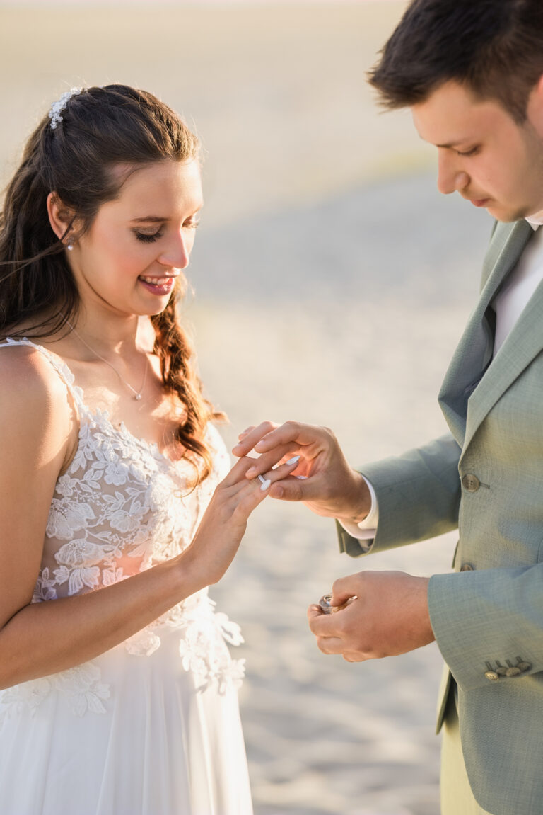Anni_and_Tobias_DanishWestCoastWeddings_AngeliePhotography-83
